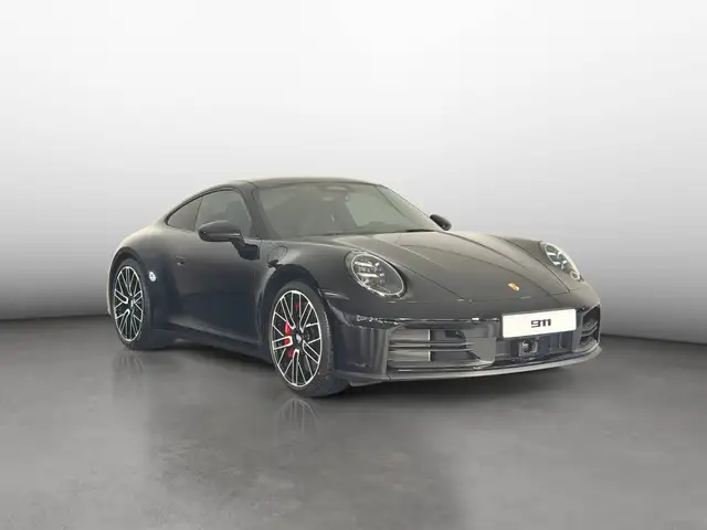 Porsche 911 view 7