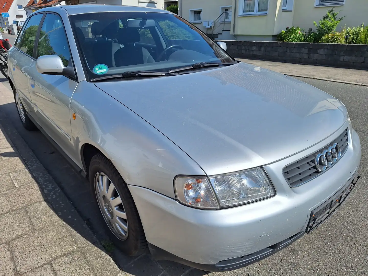 Audi A3 1.6 Attraction Silber - 2