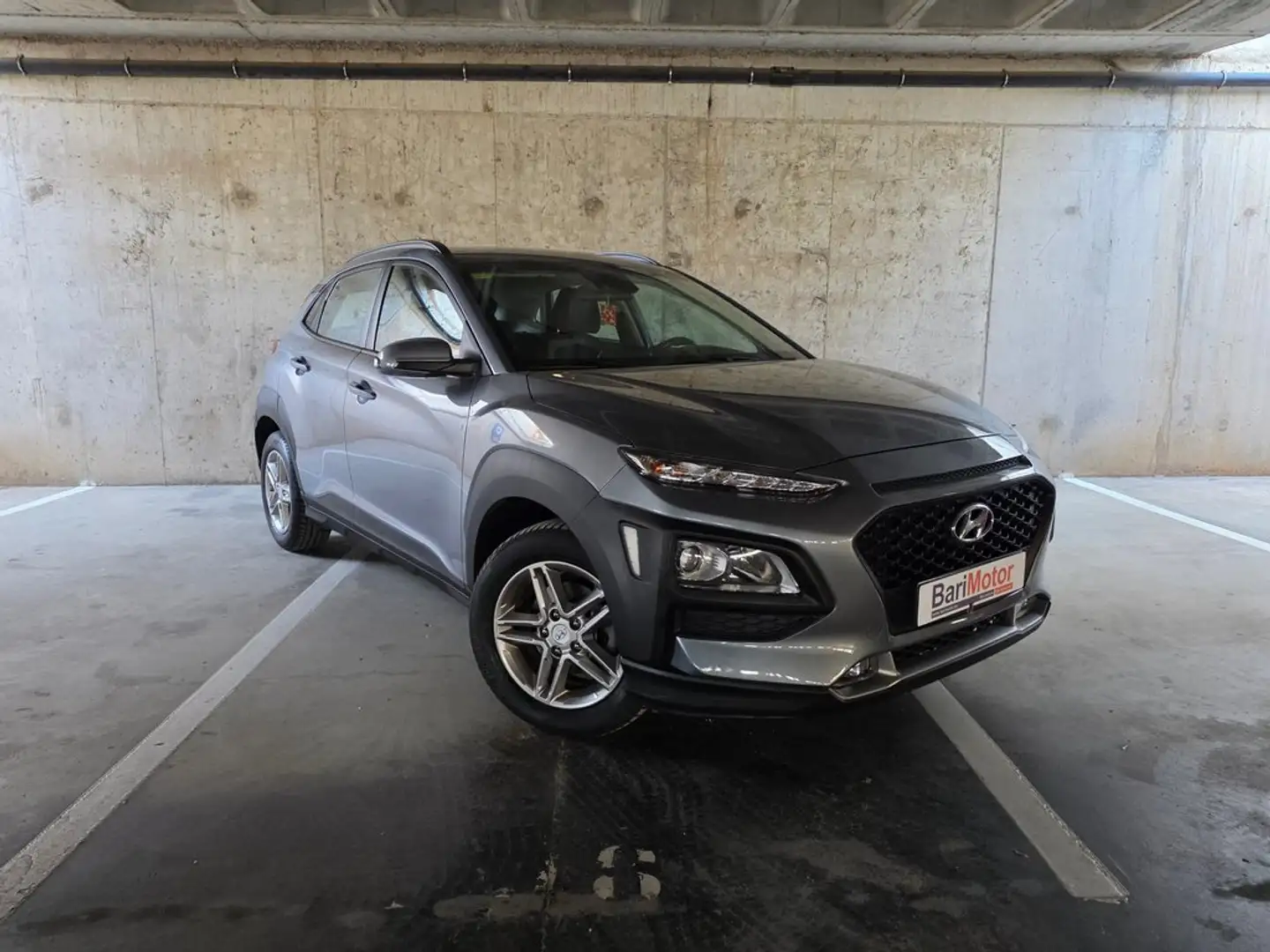 Hyundai KONA 1.0 TGDI Tecno 4x2 Gris - 1