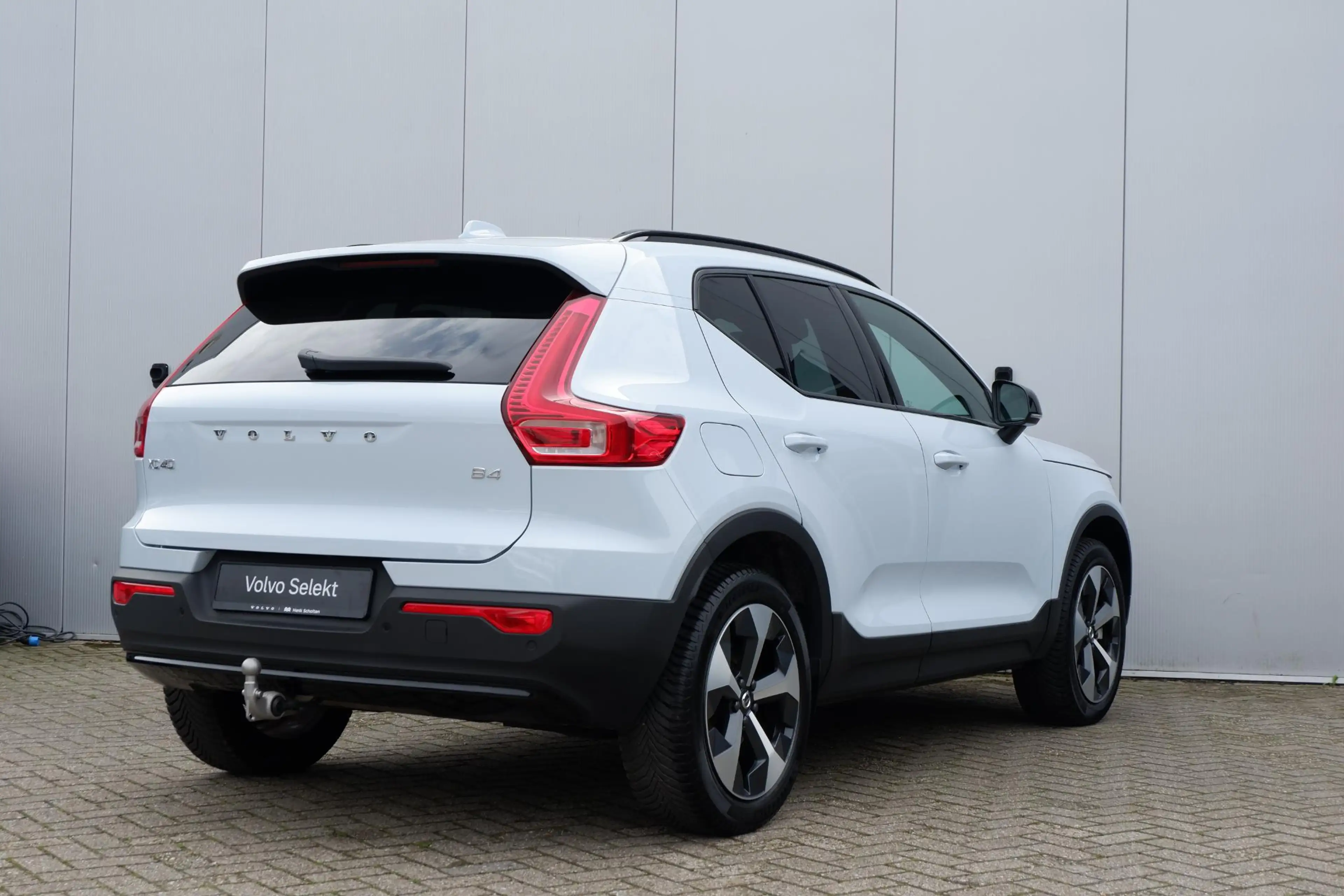 Volvo XC40 B4 Plus Dark | Trekhaak | Verwarmbare voorstoelen, — photo 2