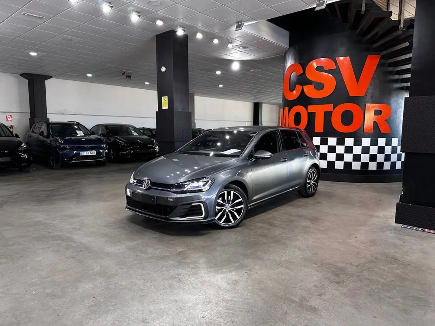 Volkswagen Golf GTE 1.4 TSI e-Power 150kW (204CV) DSG Gris - 2