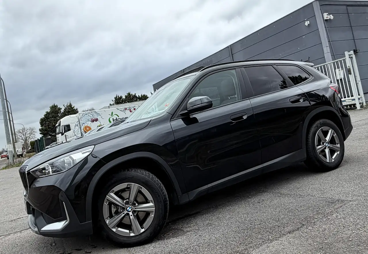 BMW X1 1.5iA sDrive18 FULL LED/PANO/NAVI/CAMERA/KEYLESS, миниатюра 3