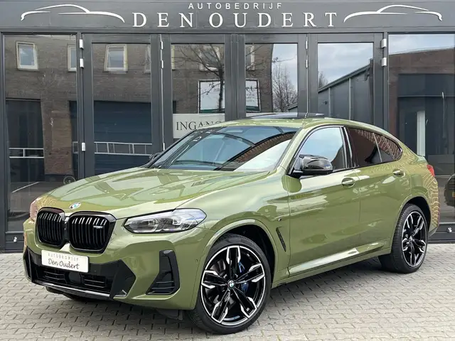 BMW X4 M40i High Executive INDIVIDUAL PANO/CARPLAY/21INCH