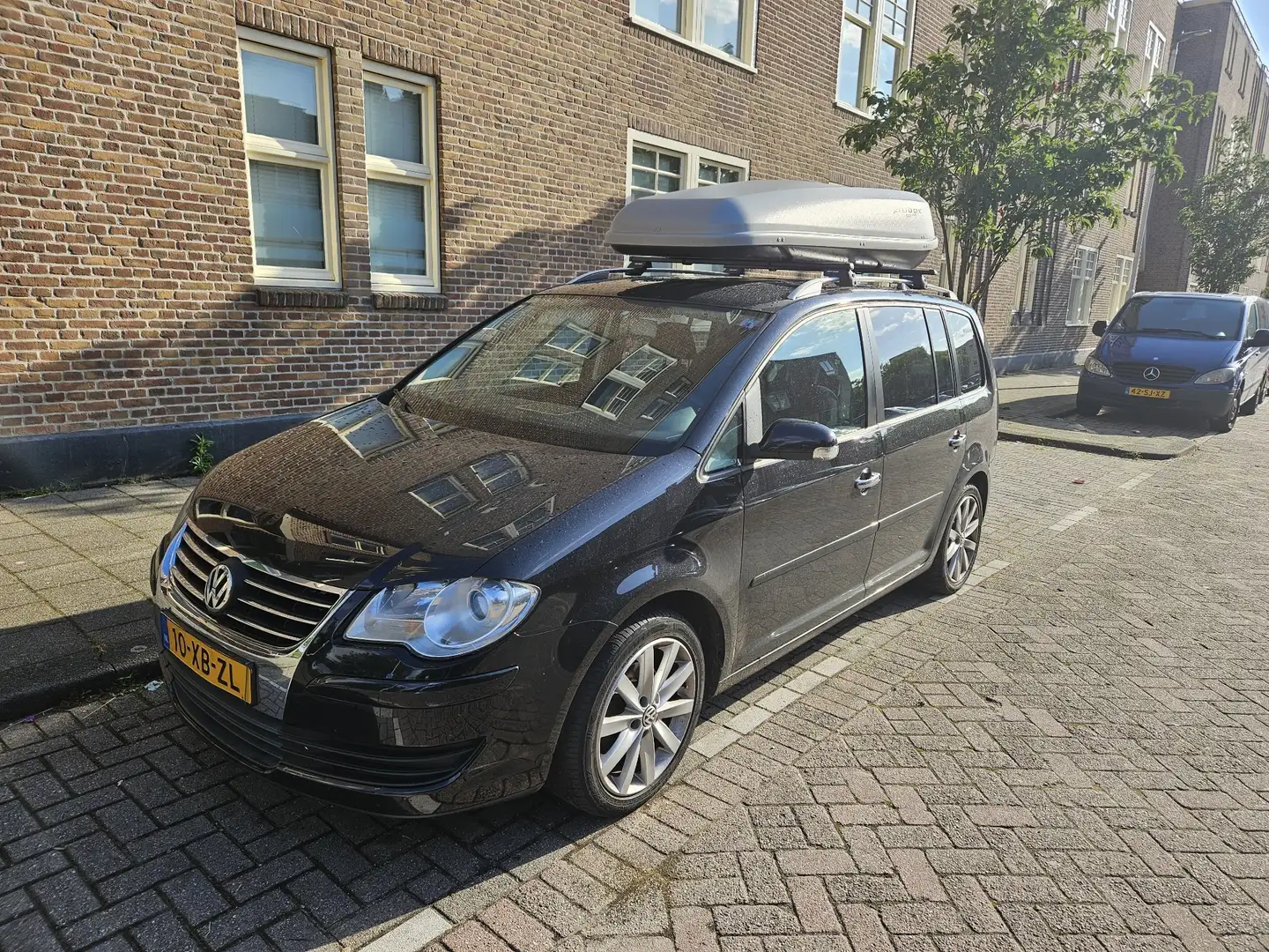 Volkswagen Touran 1.4 TSI Comfortl.Bns Zwart - 1