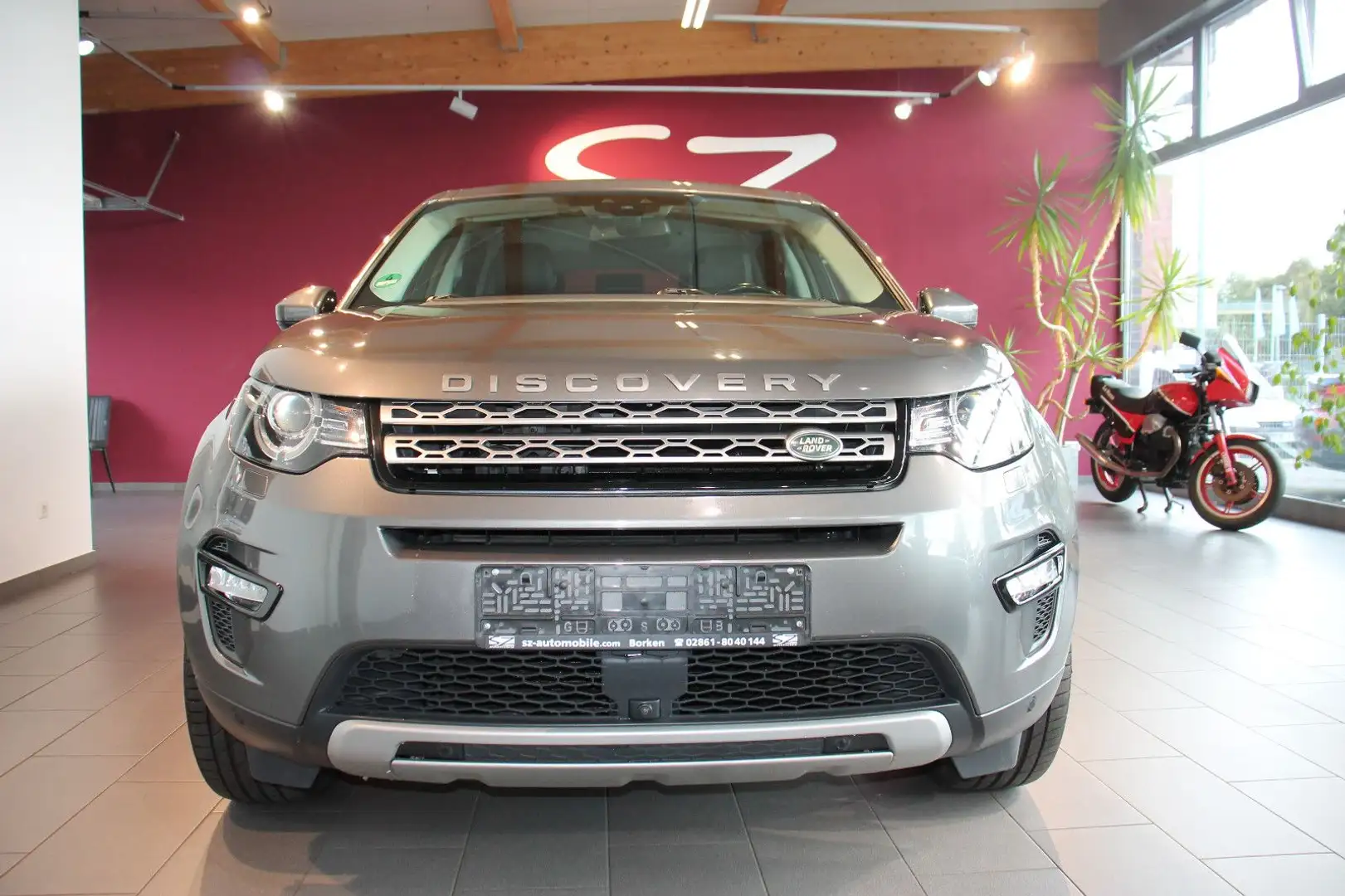 Land Rover Discovery Sport Pano Navi SHZ AHK Leder Grau - 2