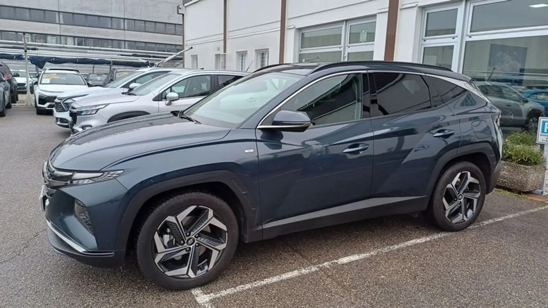 Hyundai TUCSON 1.6 T-GDI 48V Exellence ( NO VINCOLO FINANZIARIO ) Blau - 2