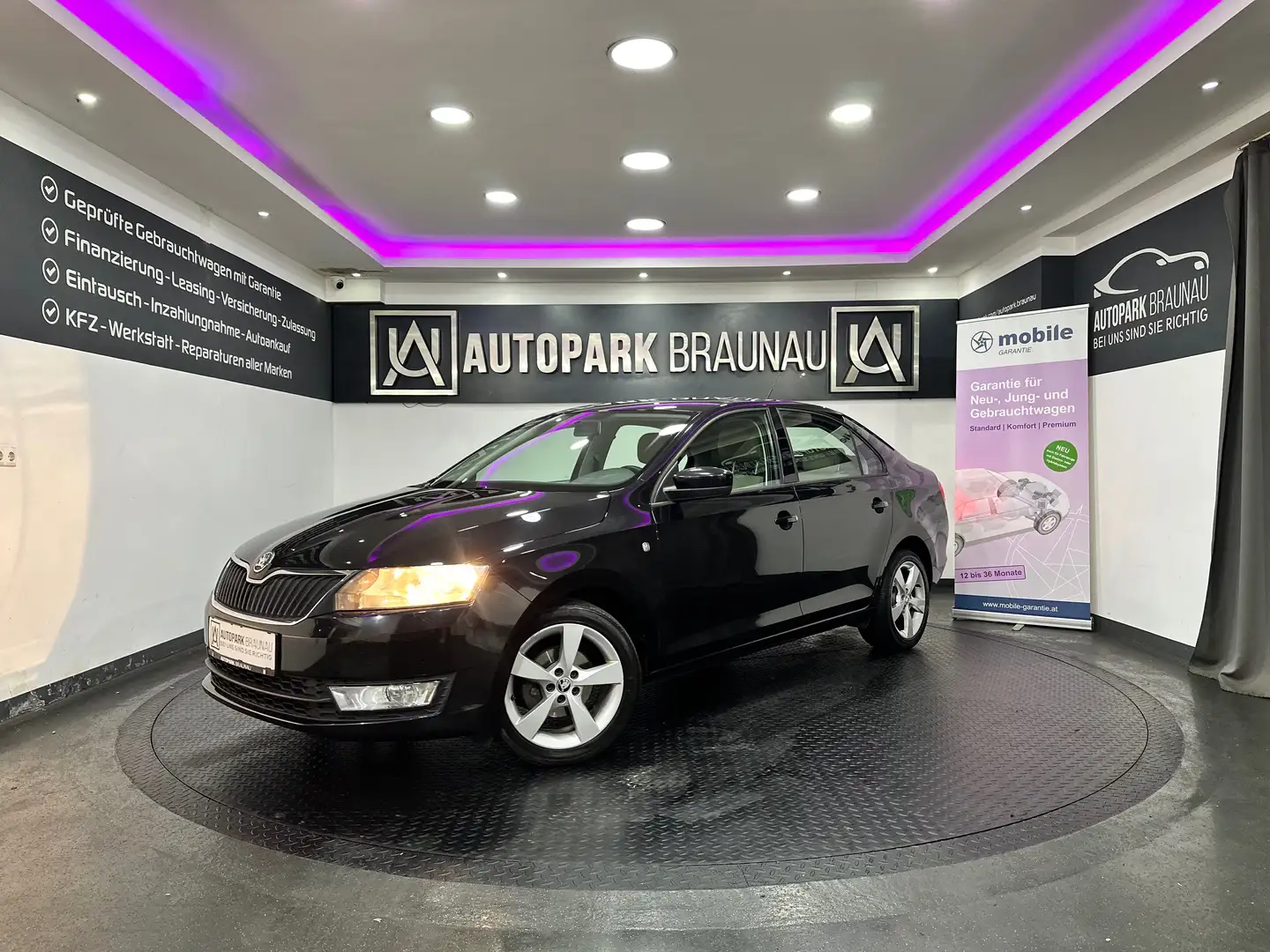 Skoda Rapid/Spaceback 1,2 Elegance TSI Green tec *KLIMA*TEMPO* Schwarz - 1