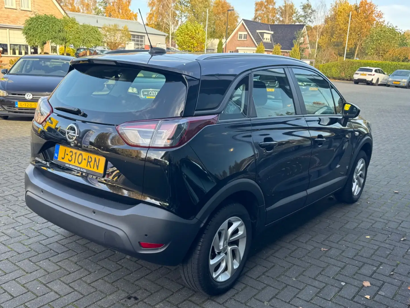 Opel Crossland X 1.2 Turbo 81kw | Edition | Airco | Cruise | Navi | Noir - 2