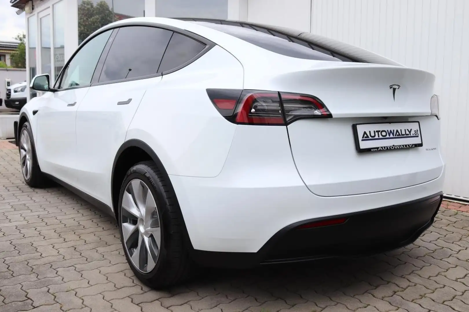 Tesla Model Y Model Y Long Range AWD 79kWh Weiß - 2