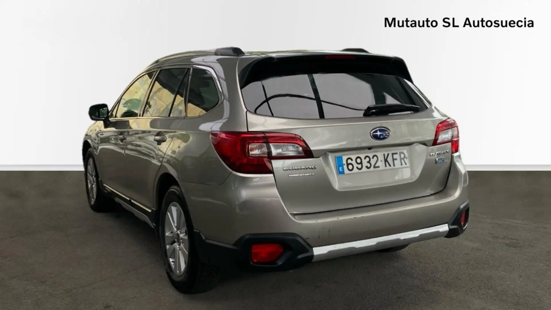 Subaru OUTBACK FAMILIAR 2.0 D EXECUTIVE PLUS 4WD AUTO 5P Сірий - 2