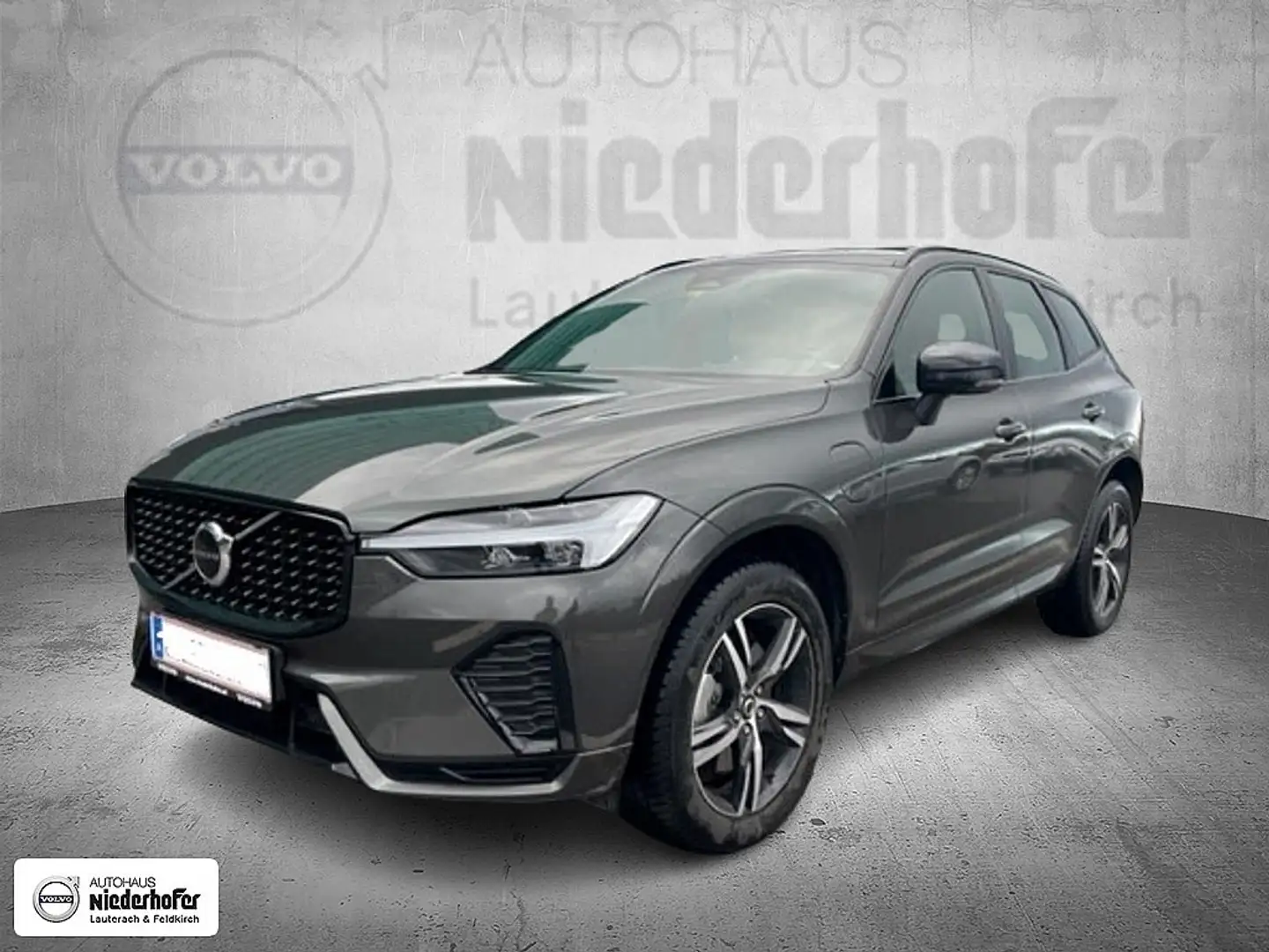Volvo XC60 T6 AWD Recharge PHEV R Design Geartronic Gris - 1
