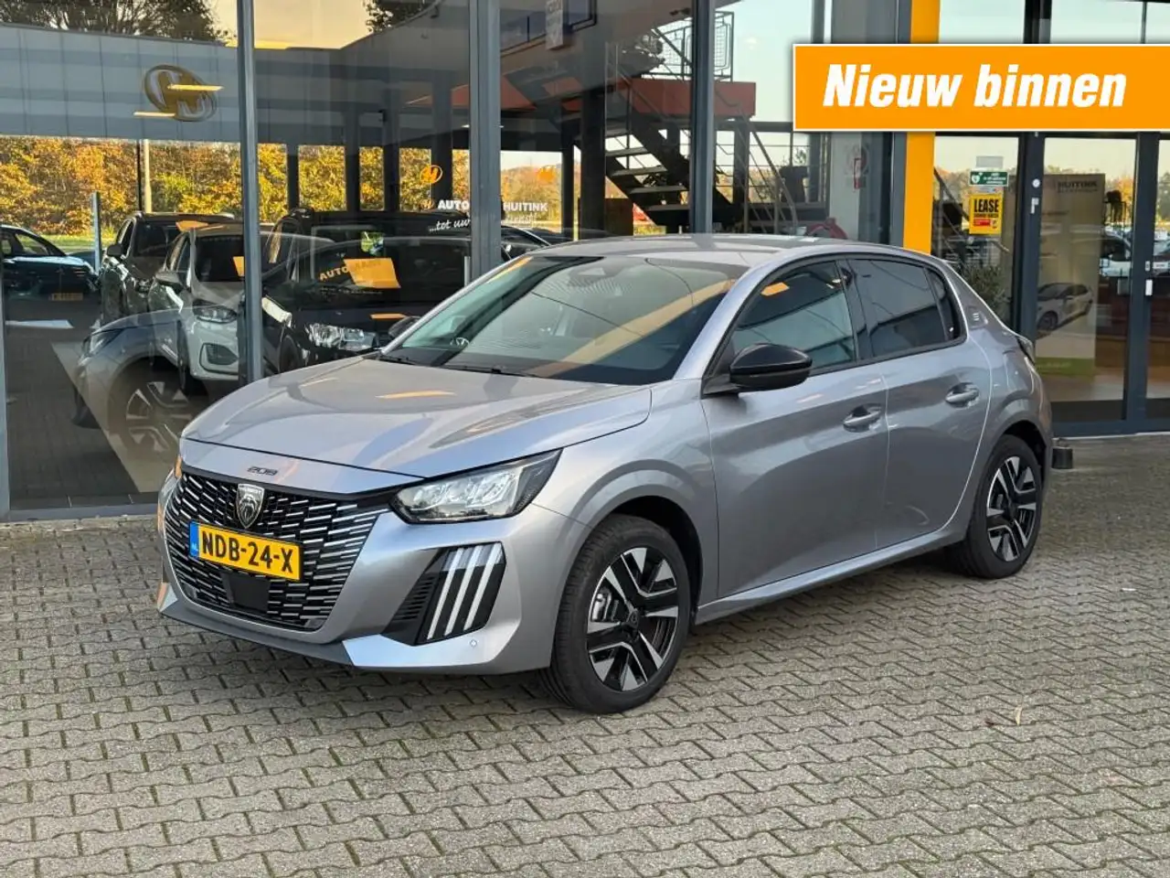 Peugeot e-208