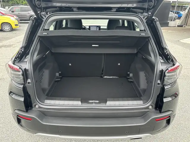 Jeep Avenger view 28