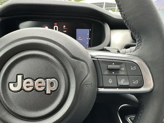 Jeep Avenger view 19