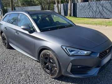Leon ST e-Hybrid 1.4 DSG (180 kW)
