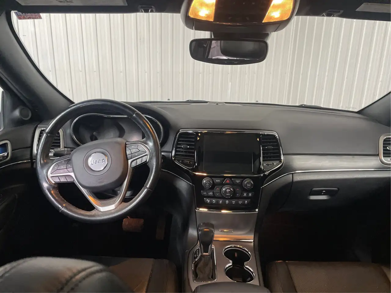 Jeep Grand Cherokee снимка Jeep Grand Cherokee