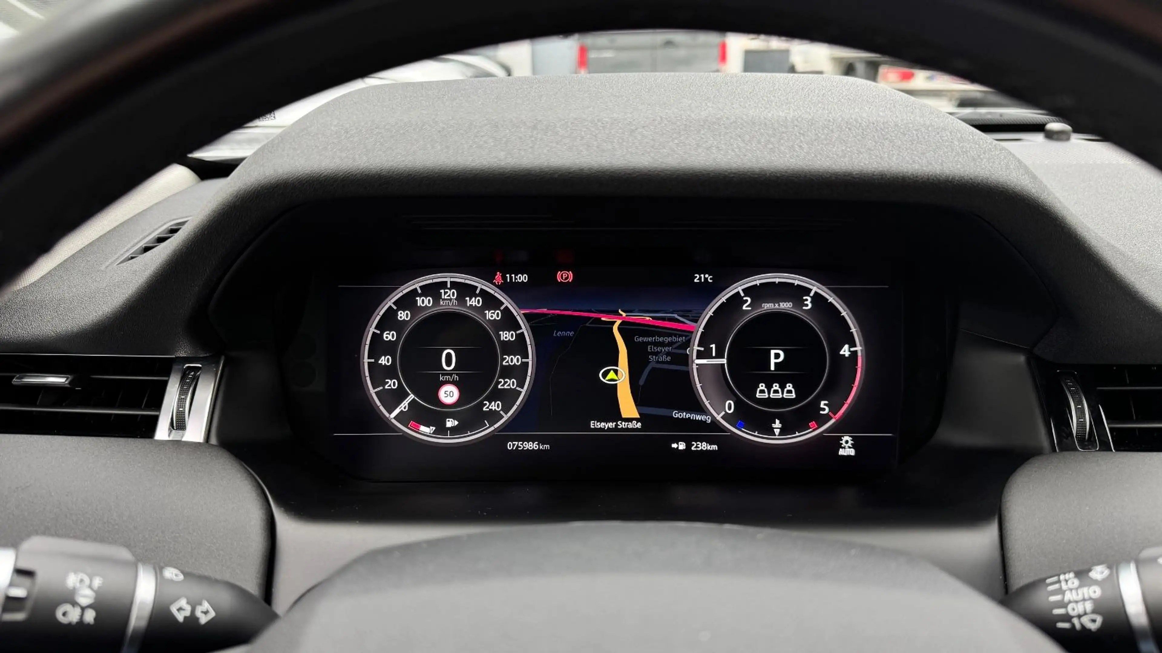 Land Rover Discovery Sport AWD*FACELIFT*Pano*LED*Keyless*19 — photo 12