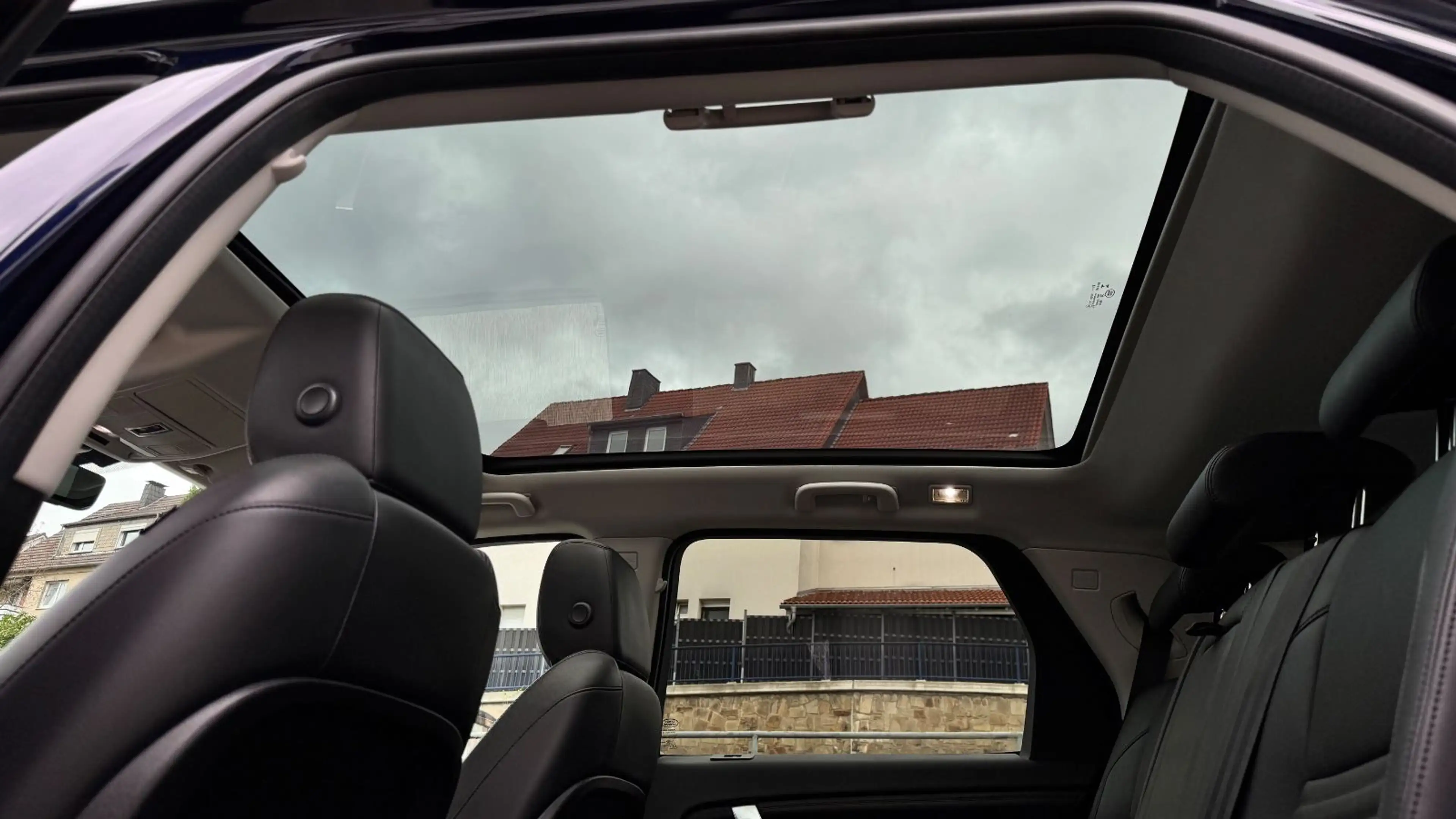 Land Rover Discovery Sport AWD*FACELIFT*Pano*LED*Keyless*19 — photo 10