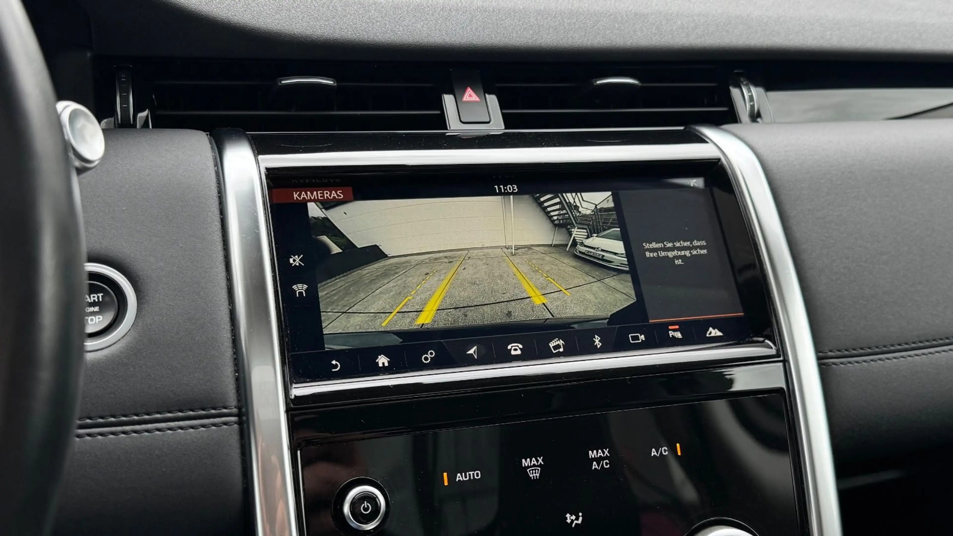 Land Rover Discovery Sport AWD*FACELIFT*Pano*LED*Keyless*19 — photo 15
