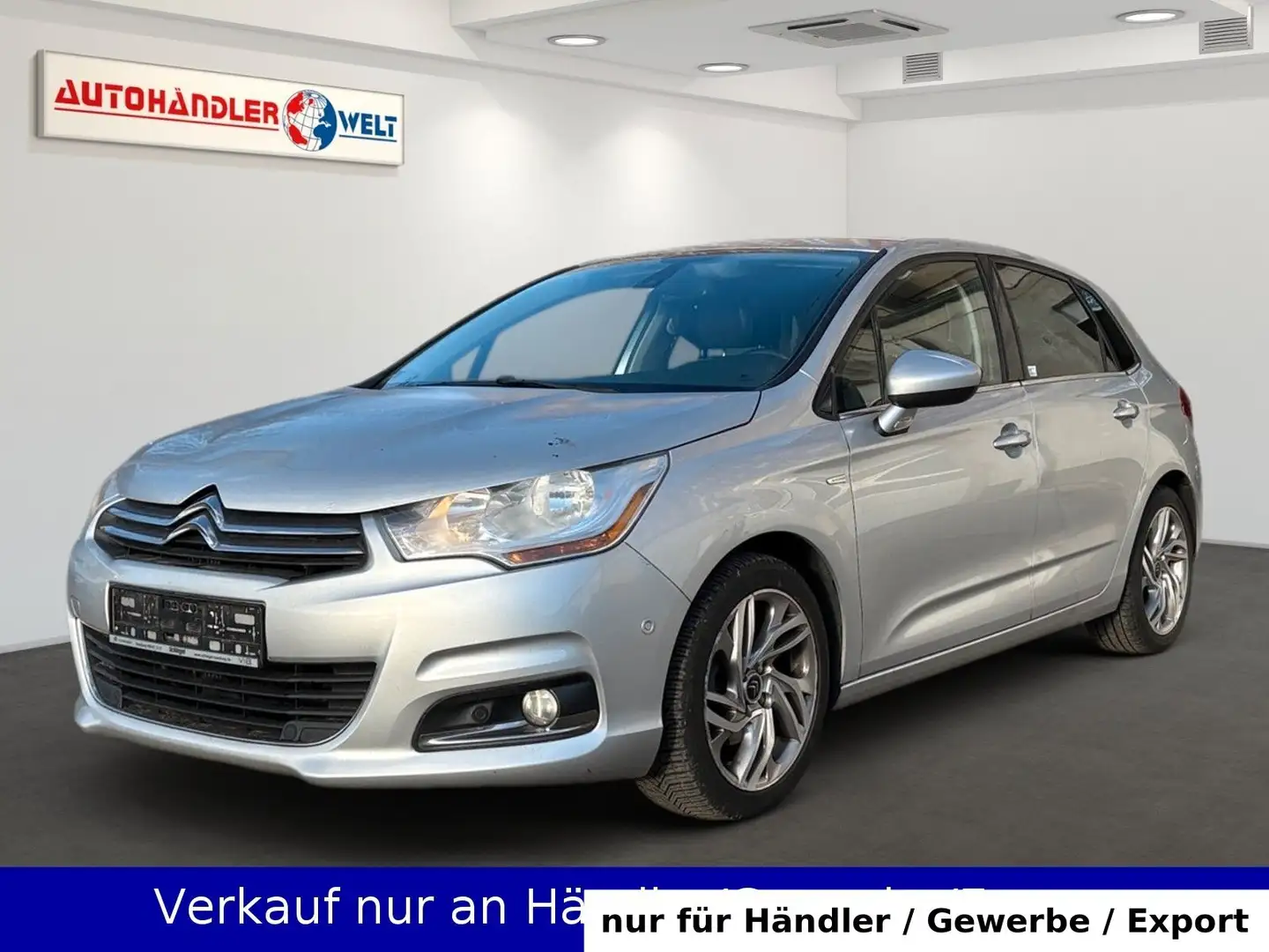 Citroen C4 Lim. Exclusive Klimaautomatik SHZ Navi PDC Silber - 1