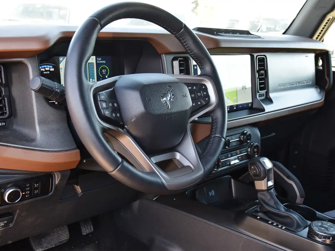 Ford Bronco снимка Ford Bronco