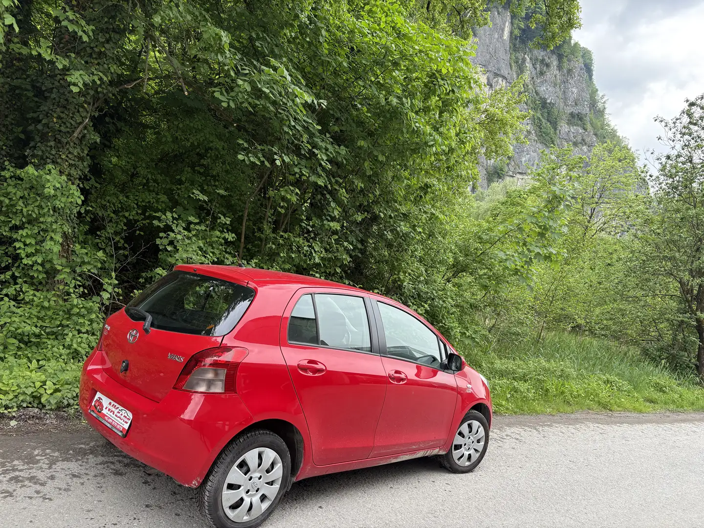 Toyota Yaris 1.0 VVT-i Cool - 1