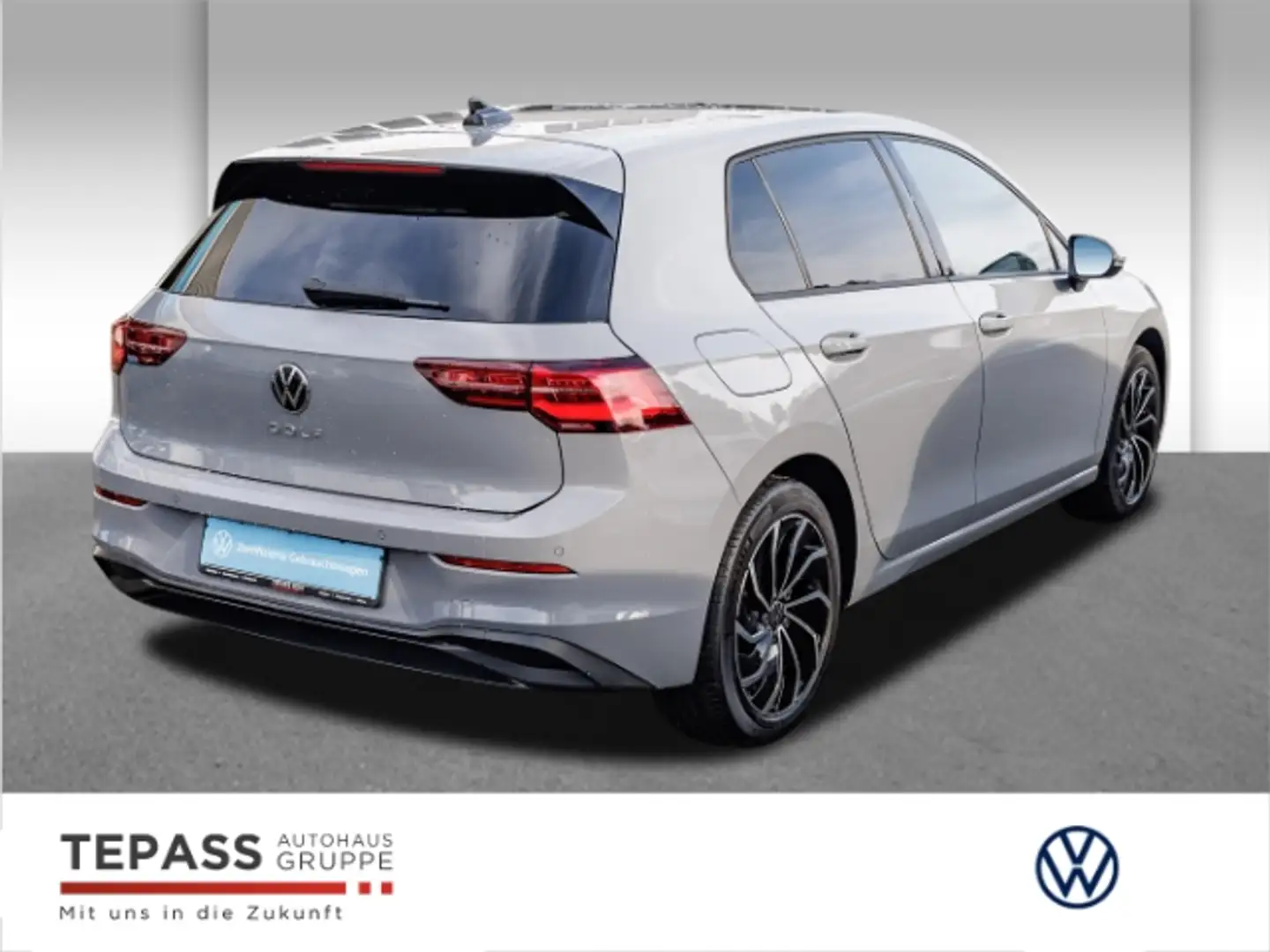 Volkswagen Golf VIII Lim. 1.5 TSI Life NAVI KLIMA PDC LED Grijs - 2