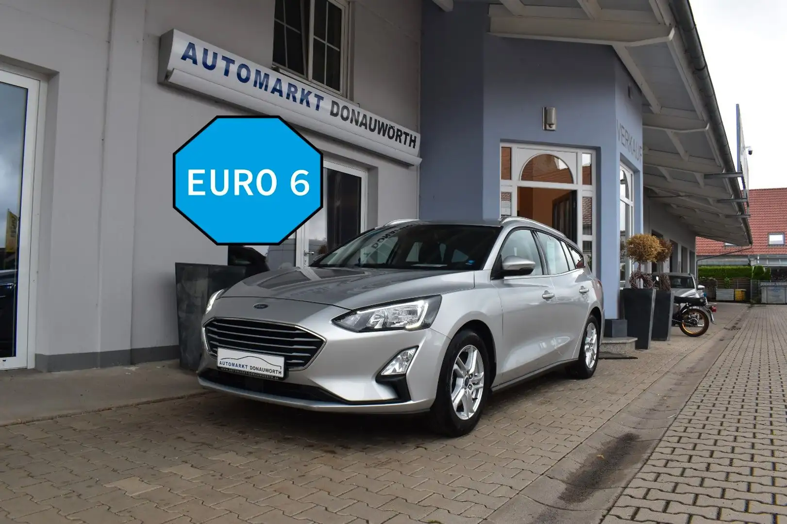 Ford Focus Turnier 1.0 EcoBoost Cool & Connect Winter Argent - 2