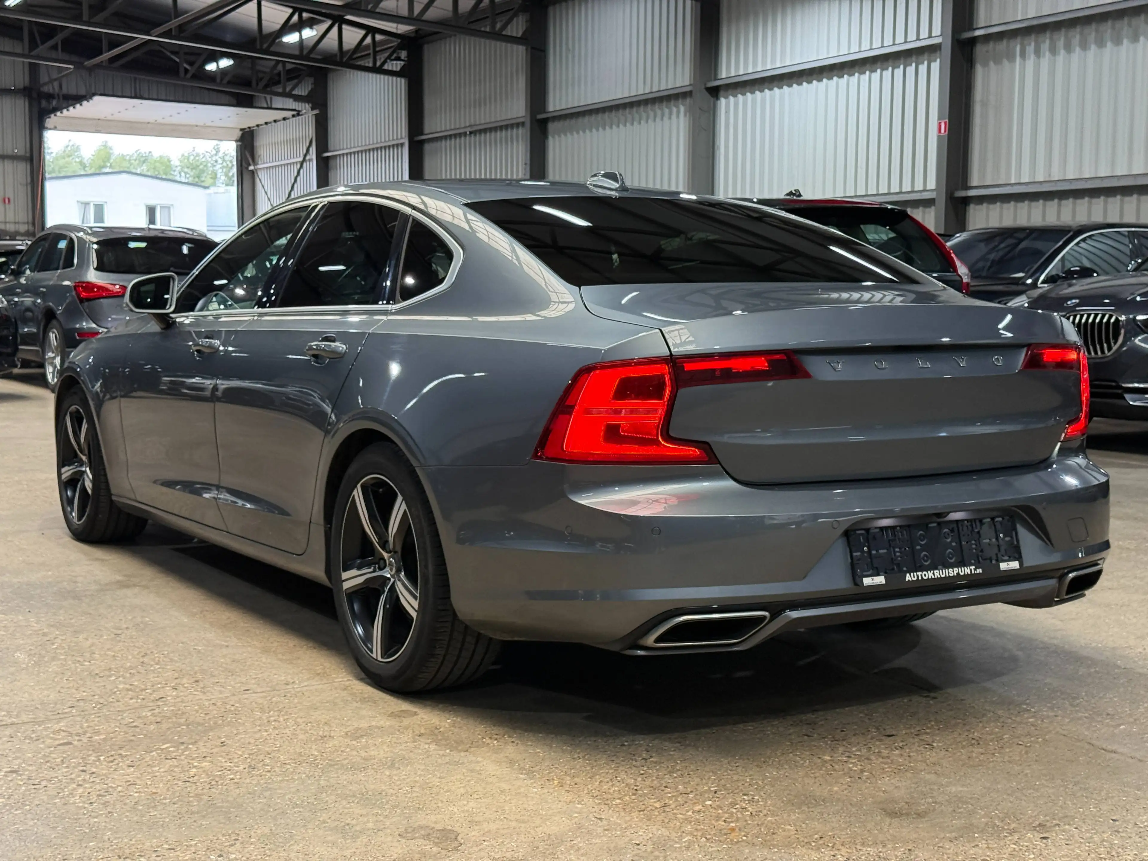 Volvo S90 S90 2.0 D4 R-Design Geartronic AdBlue (EU6d-TEMP) — photo 5