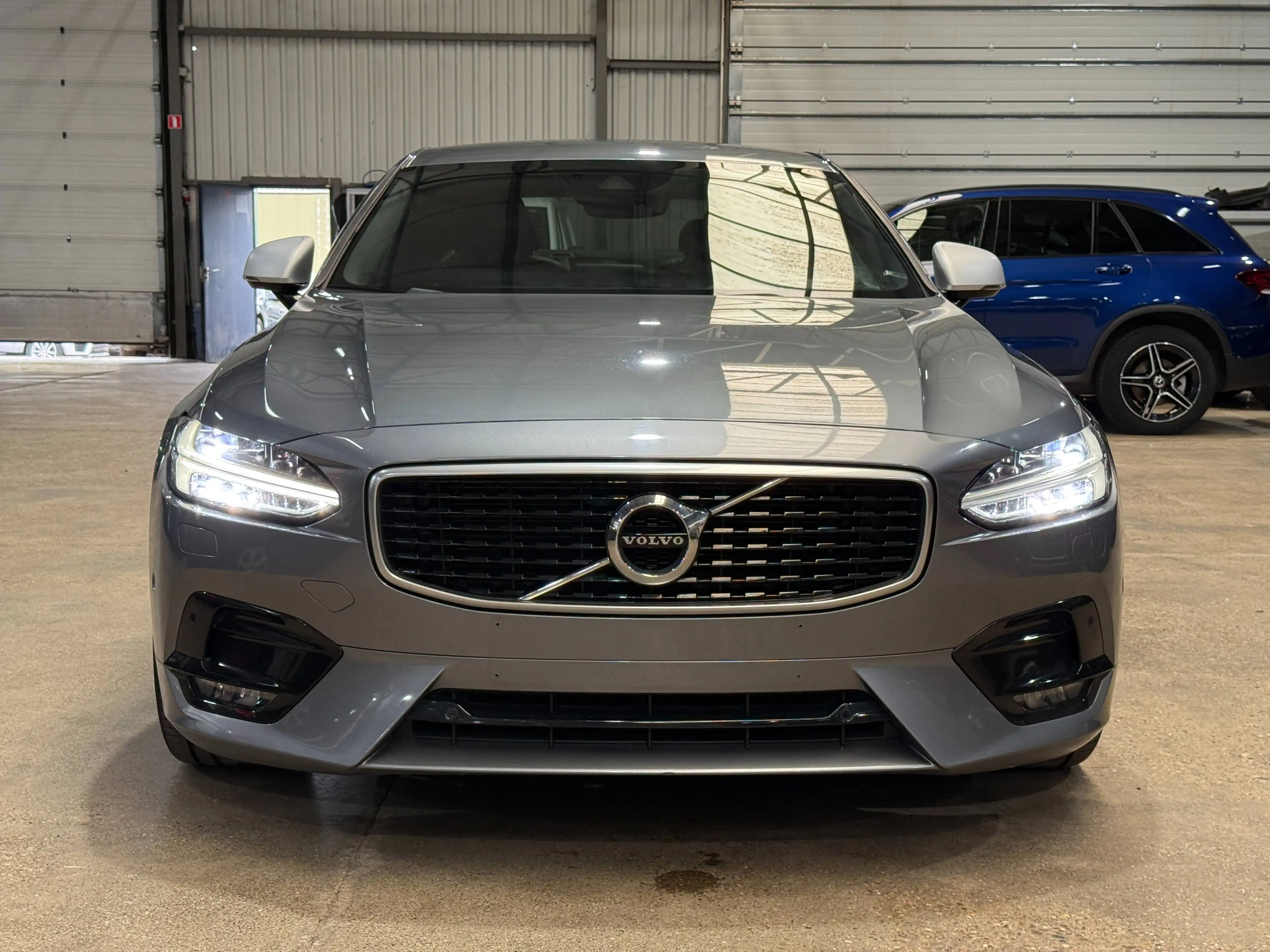 Volvo S90 S90 2.0 D4 R-Design Geartronic AdBlue (EU6d-TEMP) — photo 2