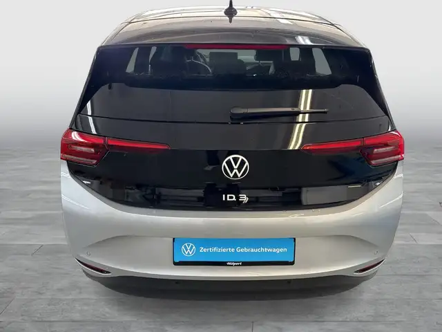 Volkswagen Id.3 view 7
