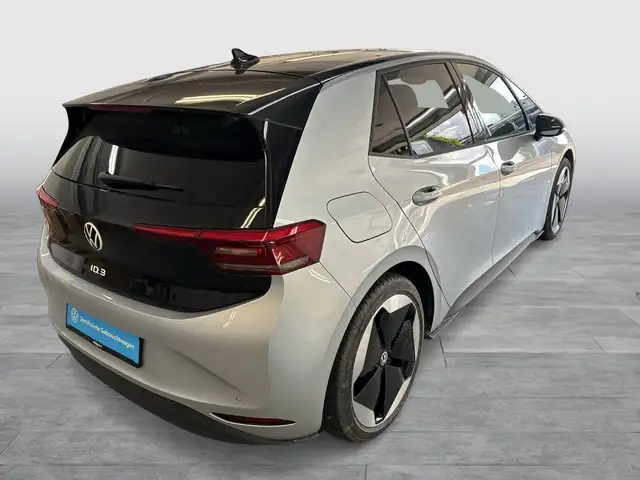 Volkswagen Id.3 view 8