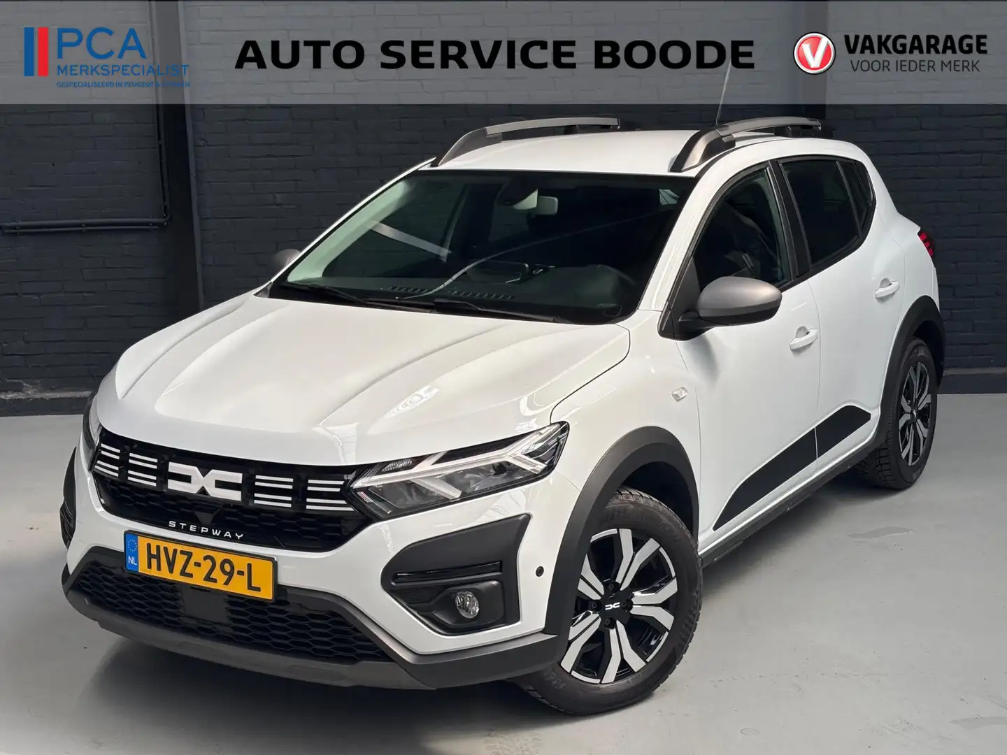 Dacia Sandero Stepway 1.0 TCe (90pk) Expression automaat - camer Wit - 1