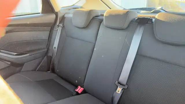 Ford Focus view 9