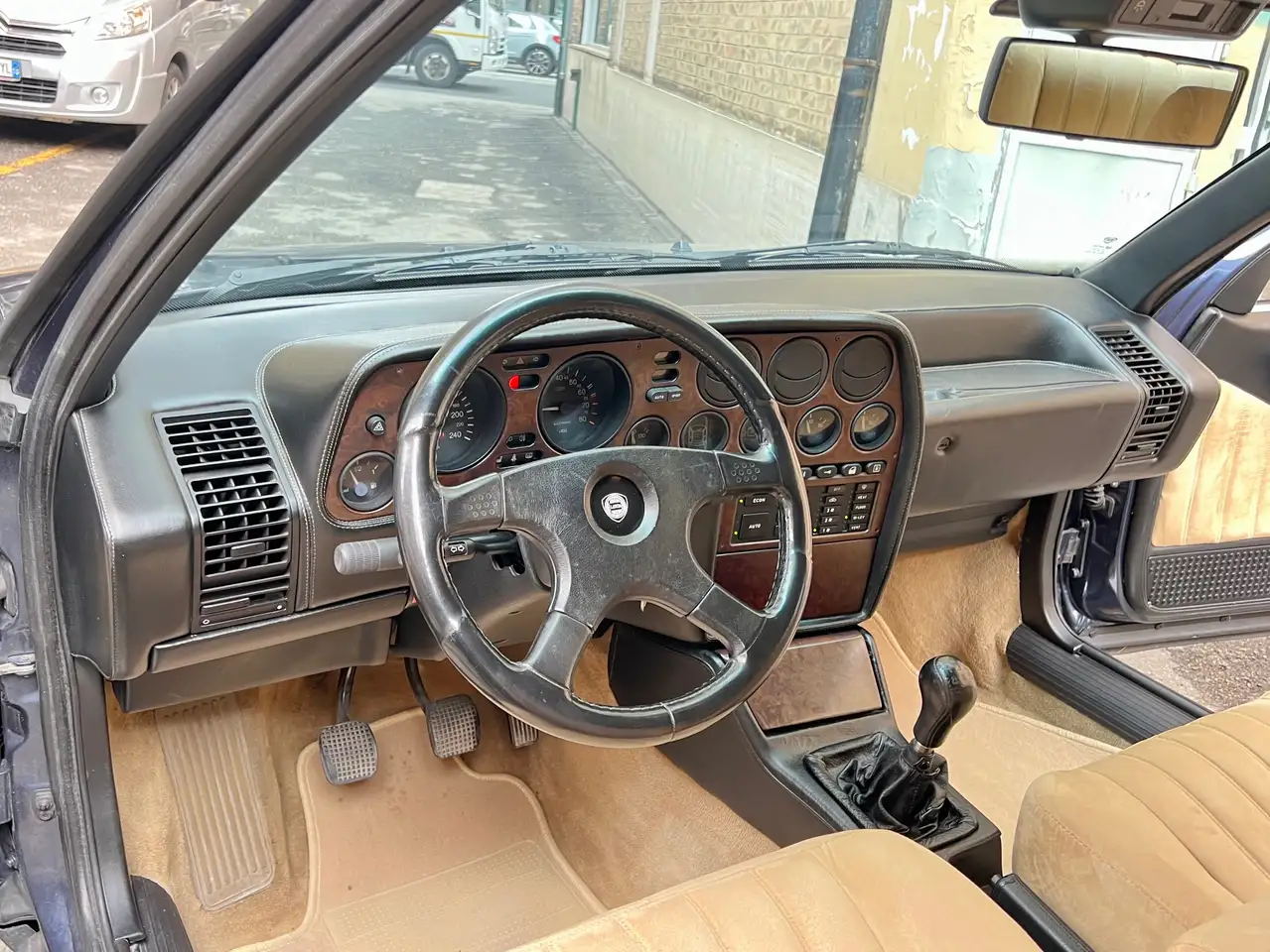 Lancia Thema 2.0 Turbo 16v 178cv LX cat. ALCANTARA-RADICA-FENDI, foto 10