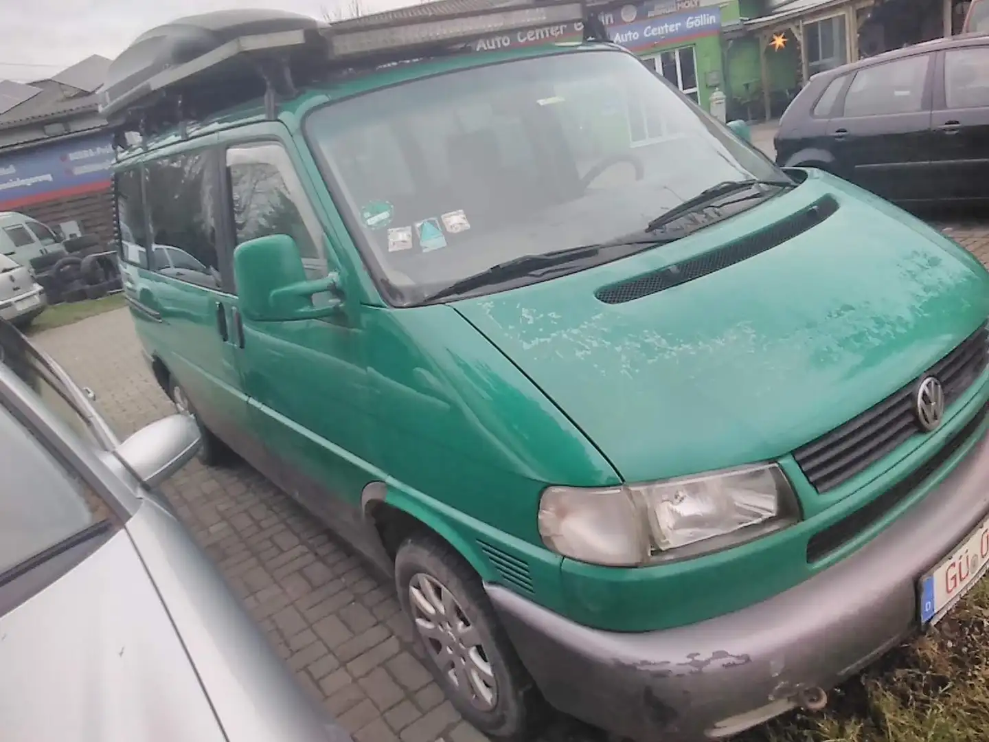 Volkswagen T4 T4/MULTIVAN/CARAVELLE Transporter TD 7DB 1H2 Grün - 2