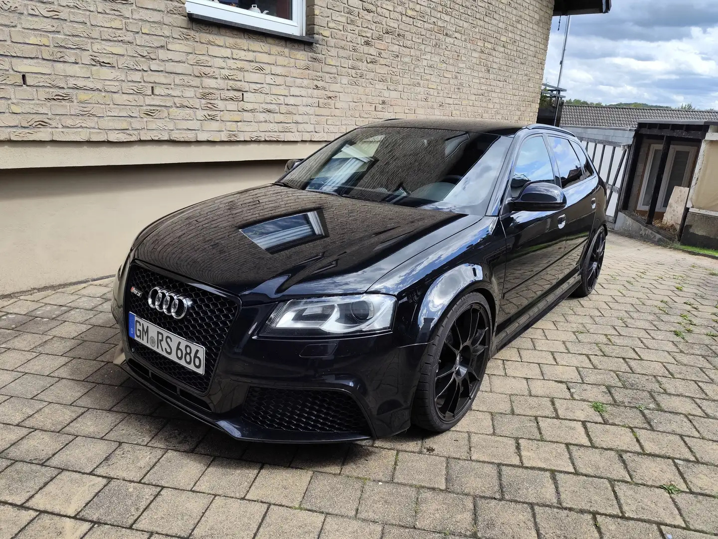 Audi RS3 RS3 Sportback-Motor revidiert vor 11Tkm Schwarz - 1