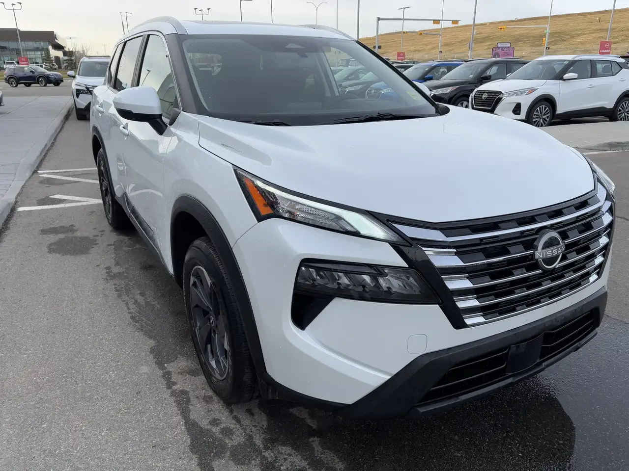 Nissan Rogue снимка Nissan Rogue