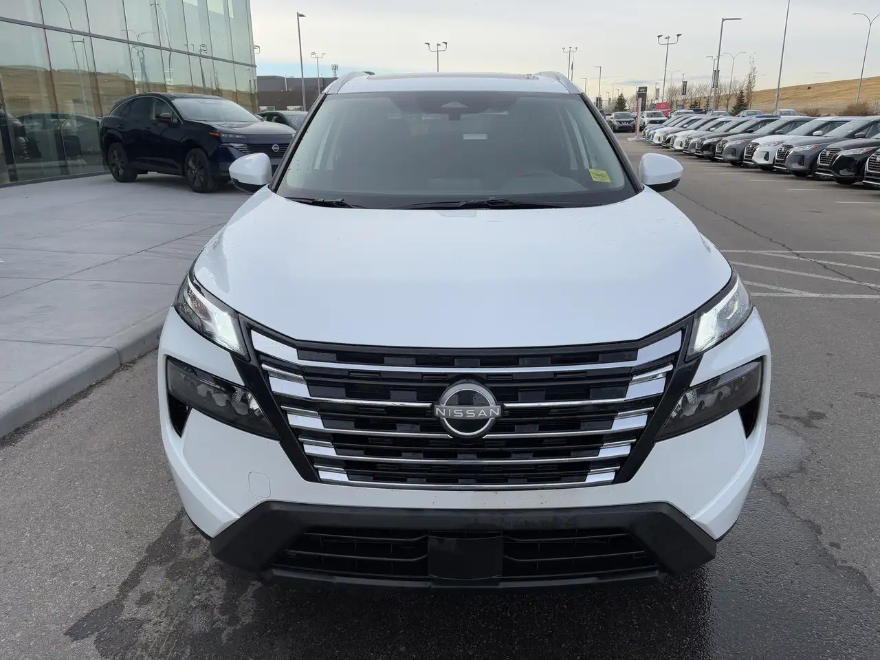 Nissan Rogue снимка Nissan Rogue