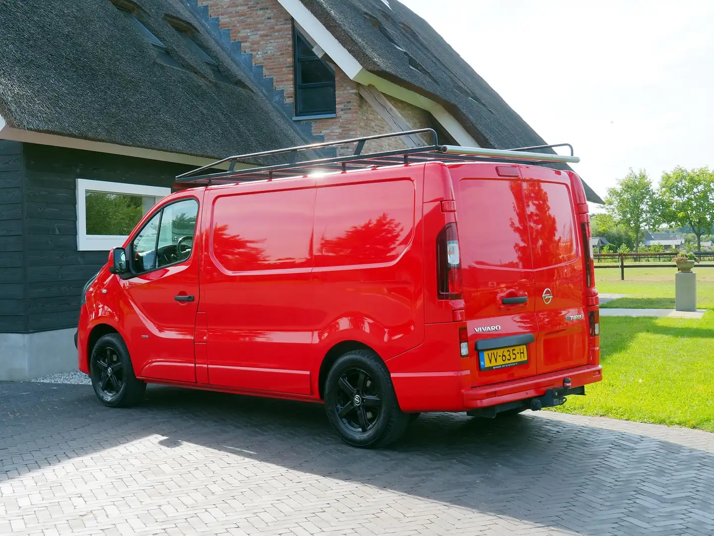 Opel Vivaro 1.6 CDTI L1H1 Sport EcoFlex | Airco | Full-map Nav Rouge - 2