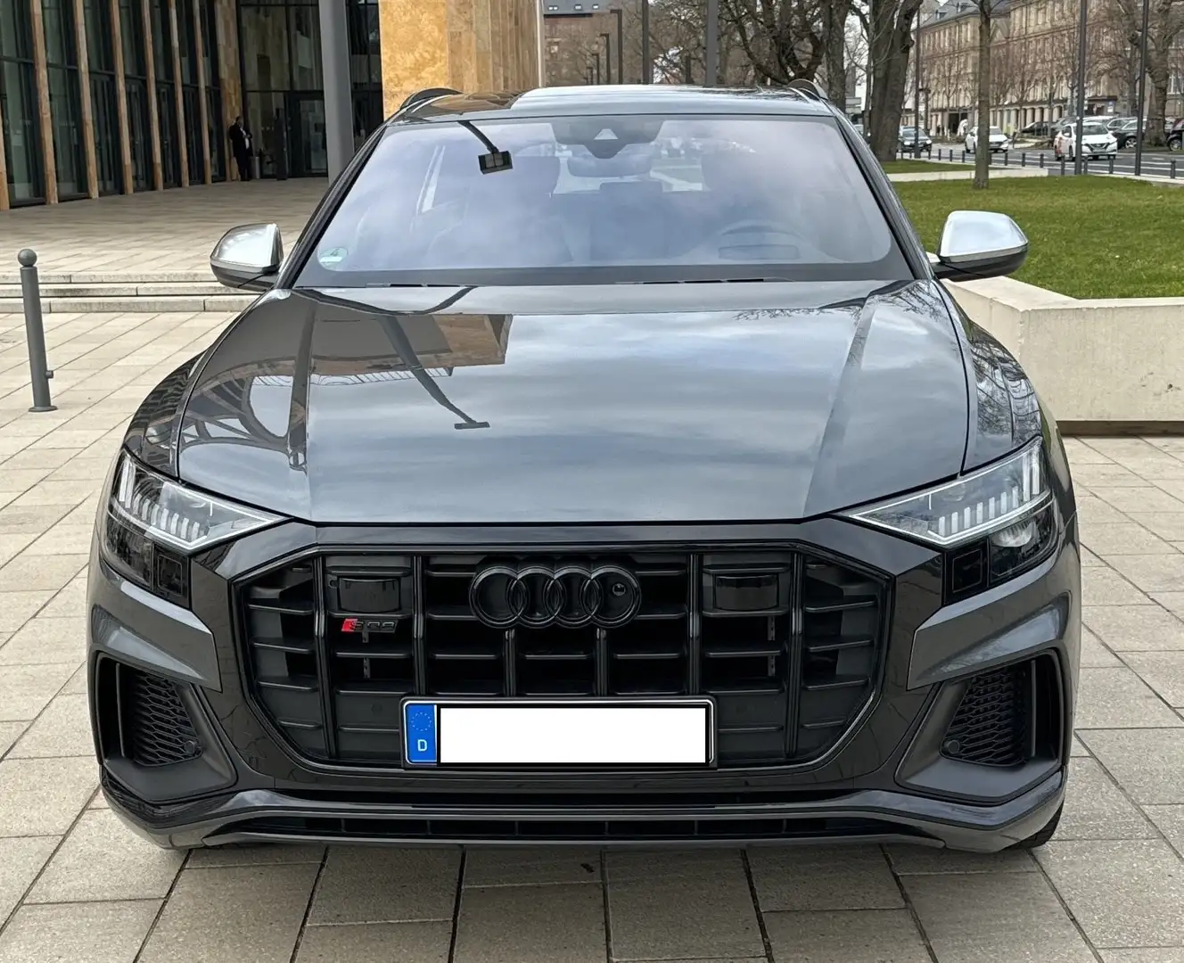 Audi SQ8 4.0 TFSI quattro - fast Vollausstattung Grau - 2