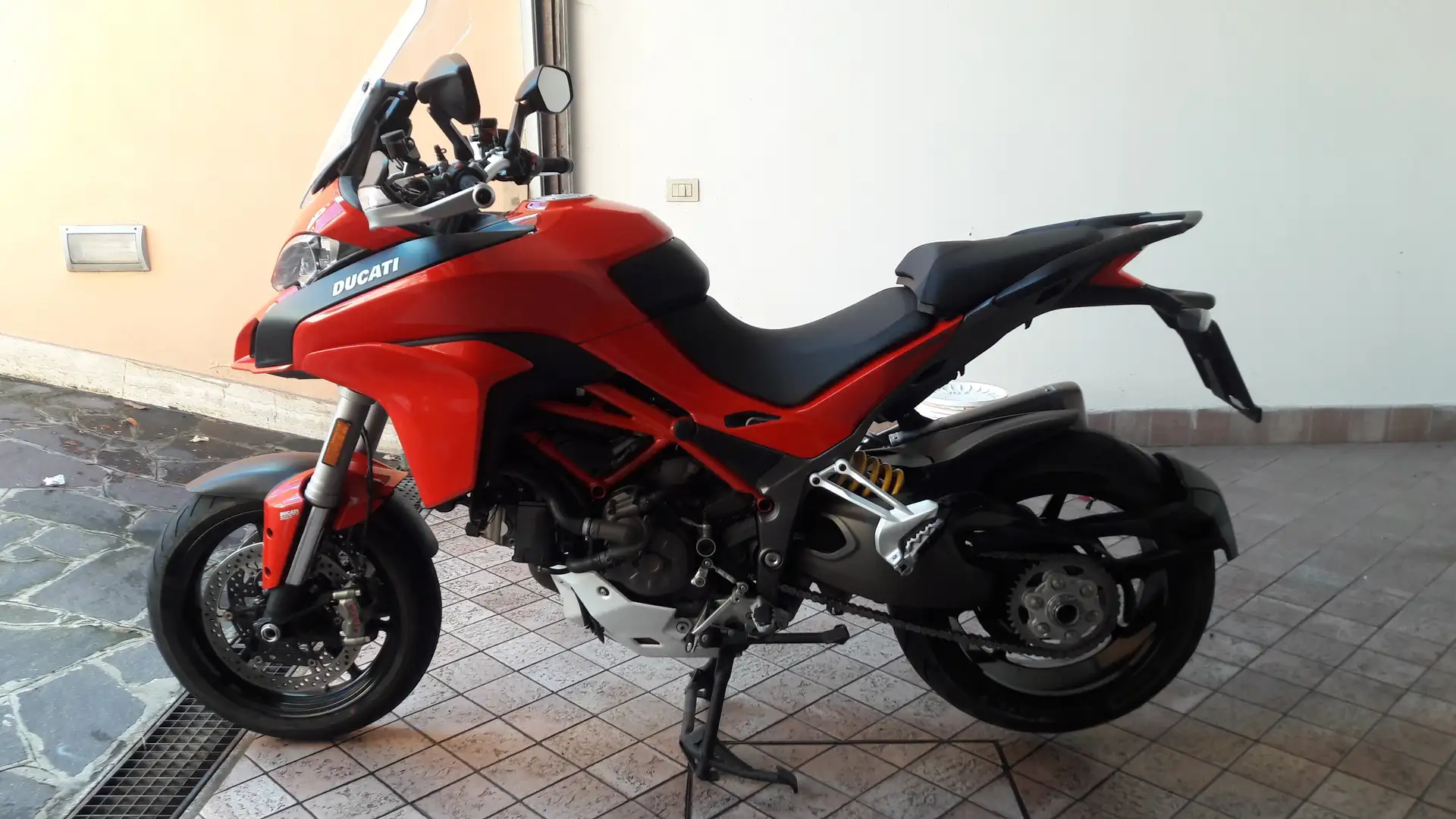 Ducati Multistrada 1200 Multistrada S Red Красный - 2