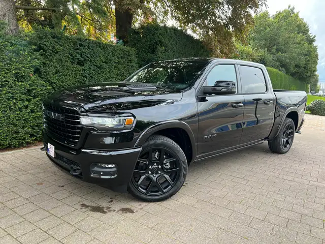 Dodge RAM Laramie Night Premium €65.900,- excl btw.