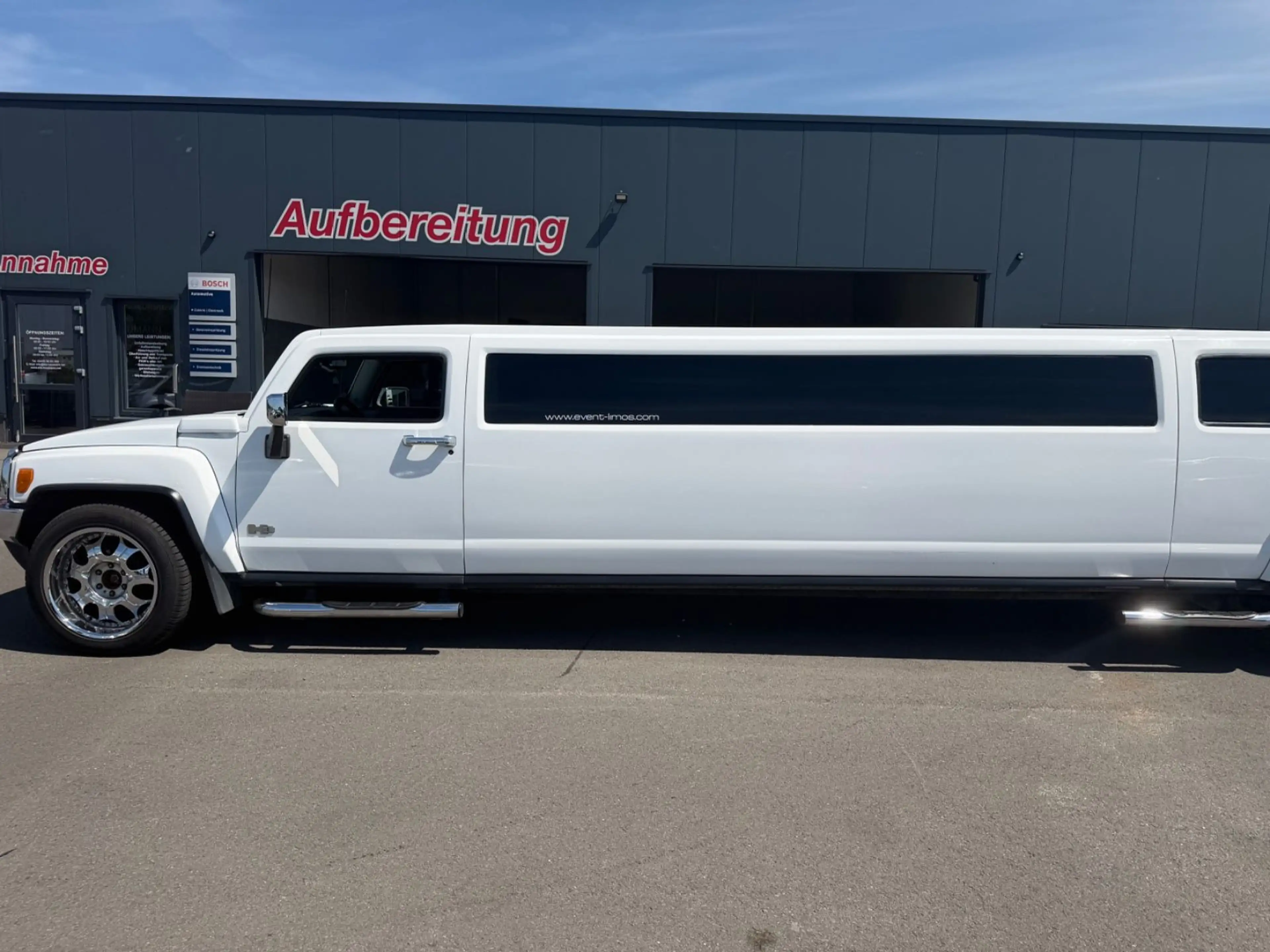 HUMMER H3 — photo 7