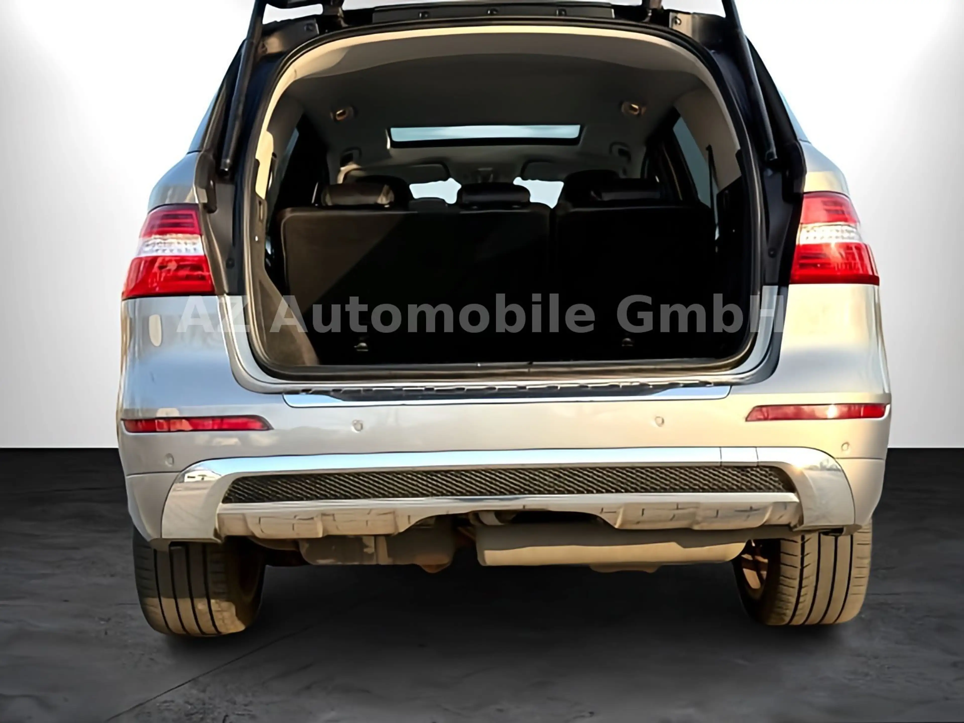 Mercedes-Benz ML 350 AMG S-DACH/AHK/XENON/KAMERA/GARANTIE — photo 13