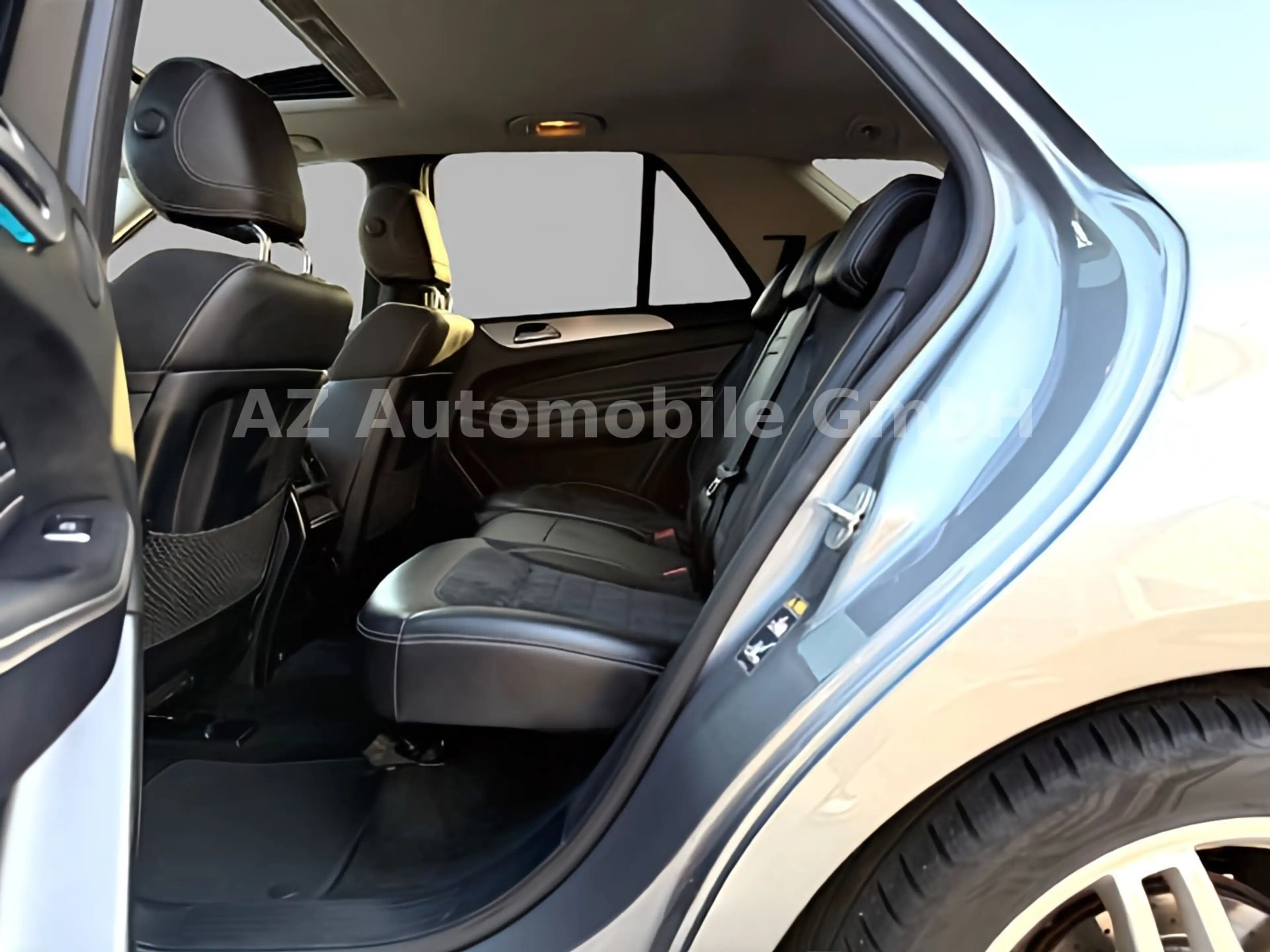 Mercedes-Benz ML 350 AMG S-DACH/AHK/XENON/KAMERA/GARANTIE — photo 12