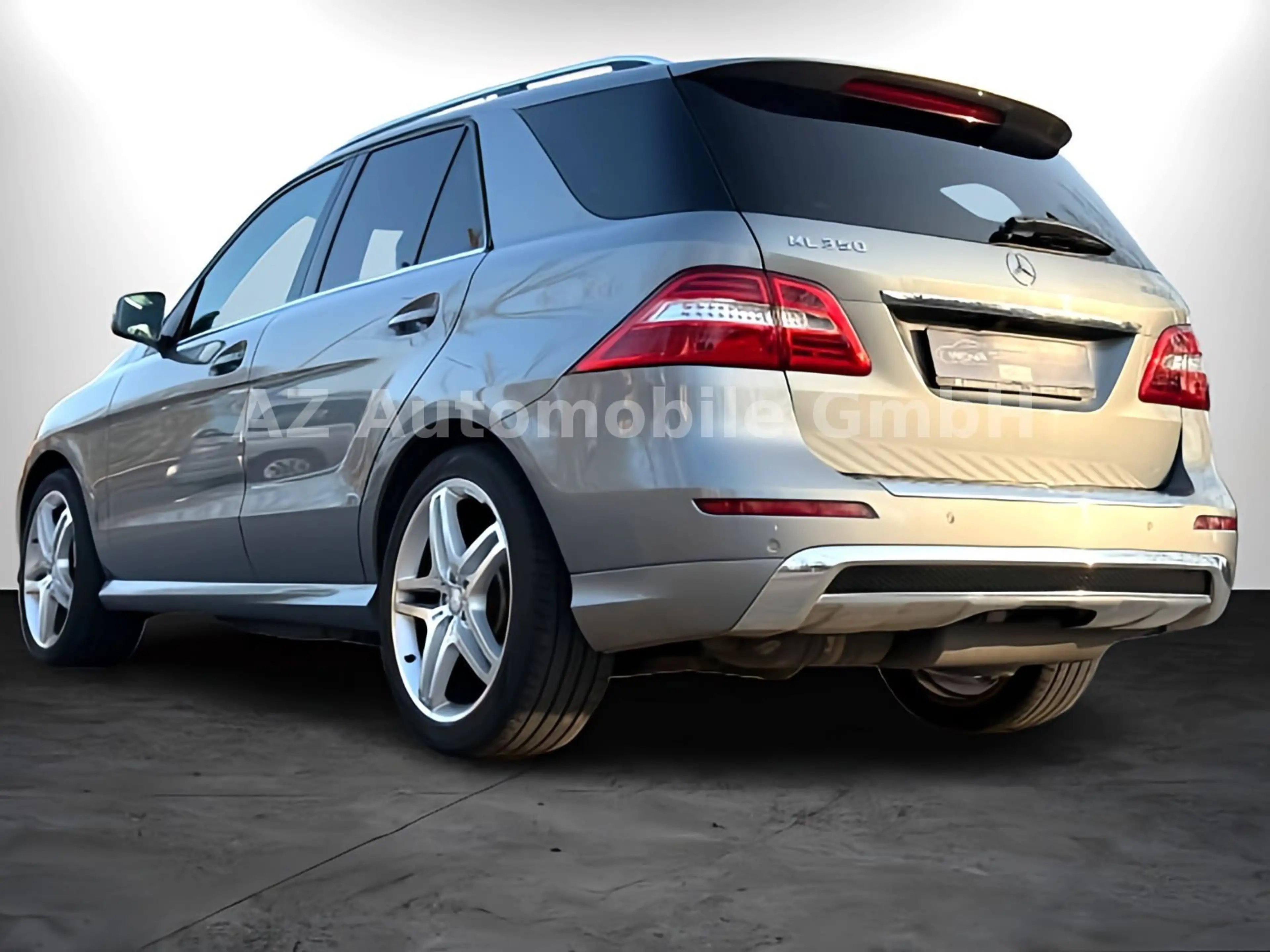 Mercedes-Benz ML 350 AMG S-DACH/AHK/XENON/KAMERA/GARANTIE — photo 3