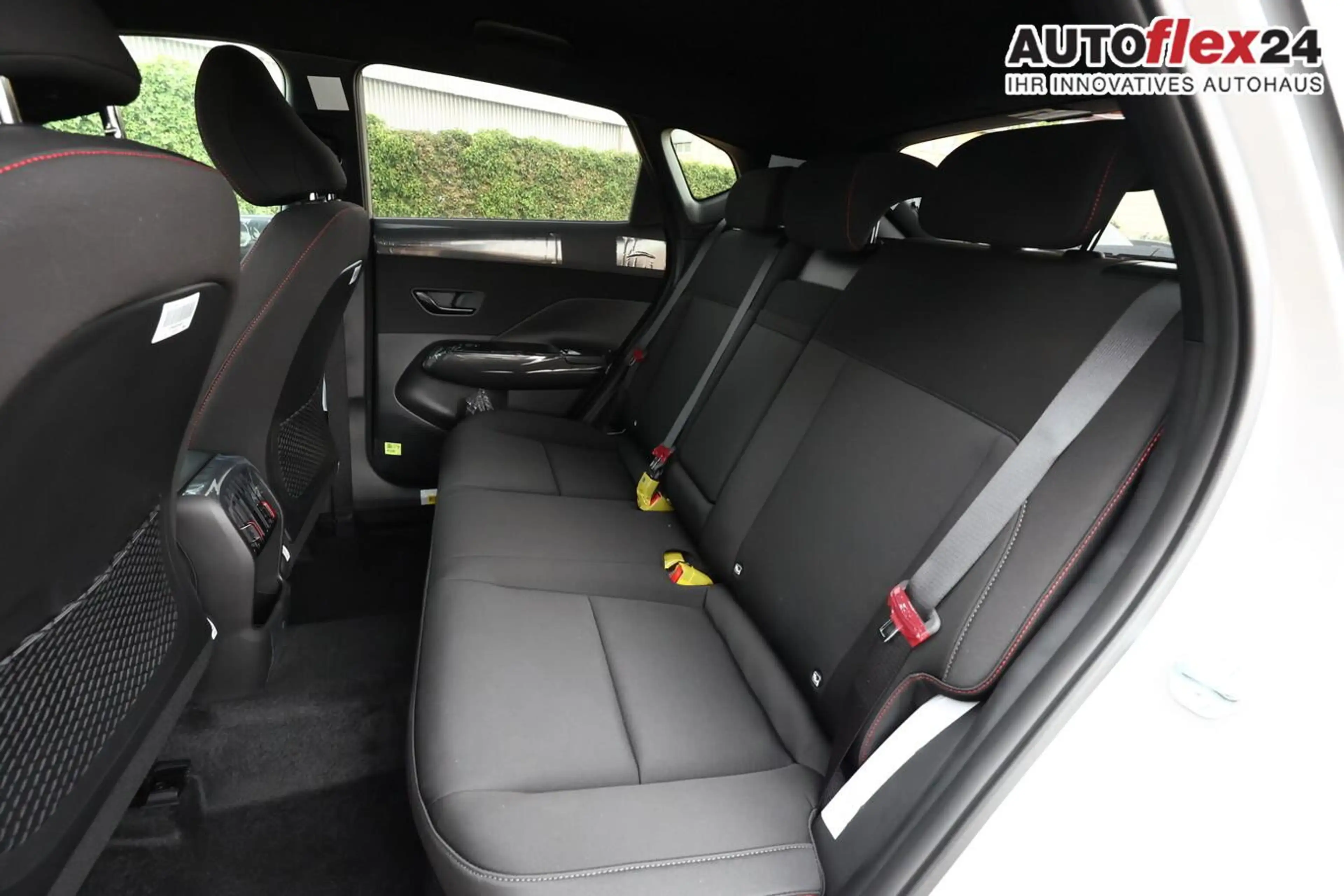 Hyundai KONA N Line DCT N-Line Nav 18Z SHZ v+h Privacy Keyl ... — photo 9