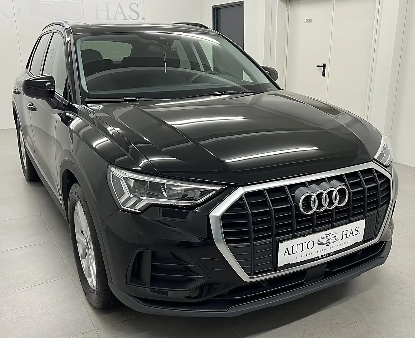 Audi Q3 35 TDI intense S-tronic*Mwst.*AHK*Pano*8Fach* Schwarz - 1
