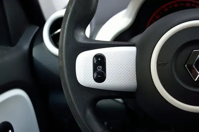 Renault Twingo view 14